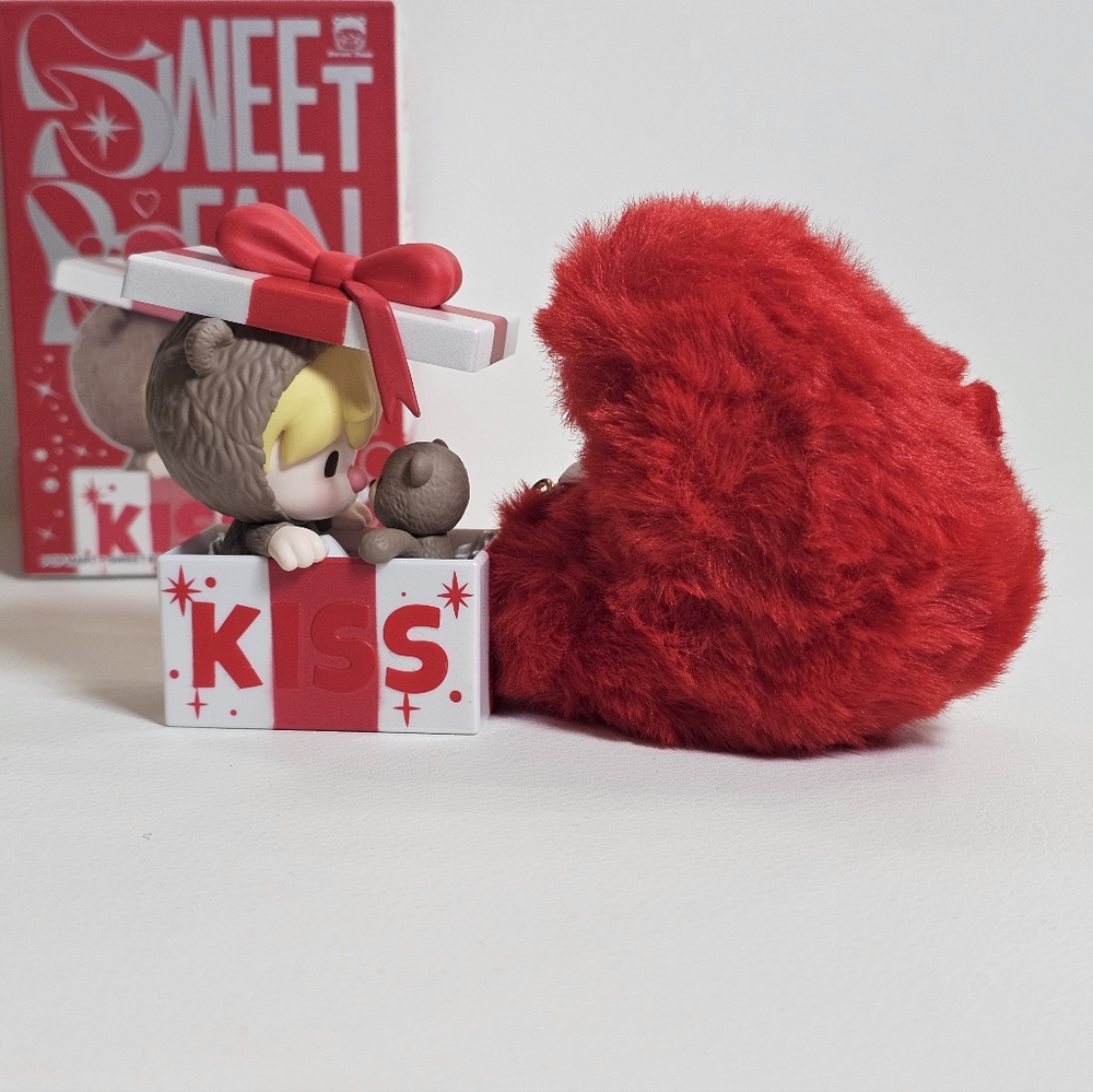VALENTINE'S DAY SPECIAL: SWEET BEAN FIGURINE